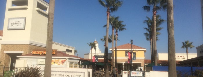 Tosu Premium Outlets is one of 鳥栖プレミアムアウトレット.