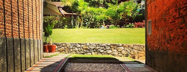 Hacienda La Trinidad Parque Cultural is one of Tempat yang Disukai Jimmy.