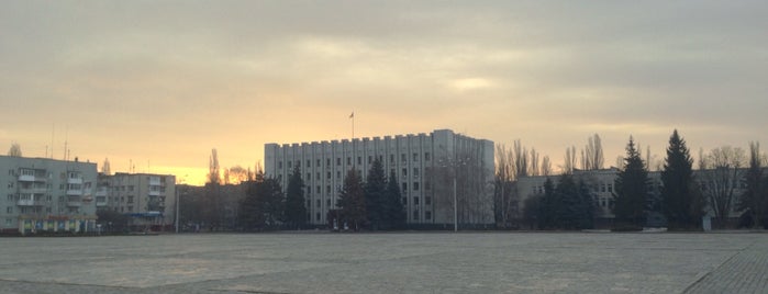 Площа Перемоги is one of สถานที่ที่ Illia ถูกใจ.