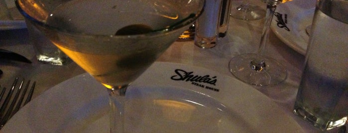 Shula's Steakhouse is one of Gustavo’s Liked Places.