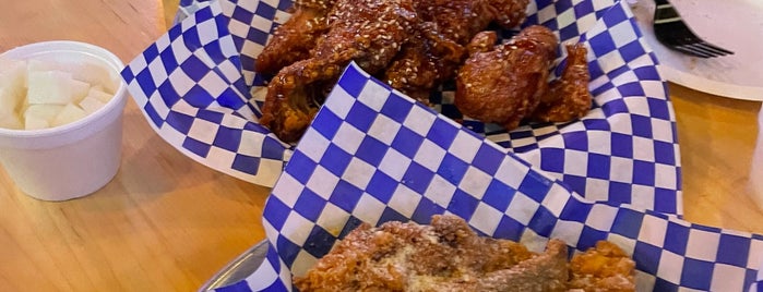 hiwings chicken house is one of Austin To Do.