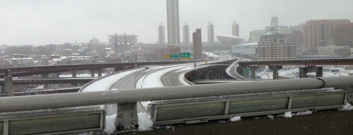 City of Albany is one of Posti che sono piaciuti a David.