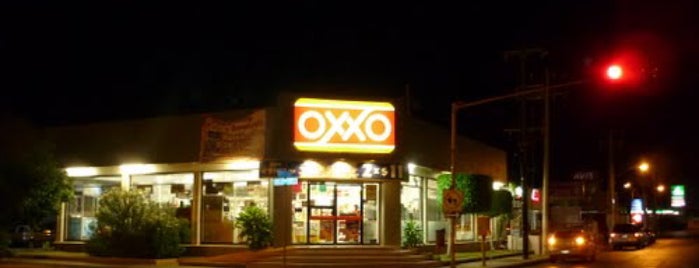 Oxxo is one of compras.