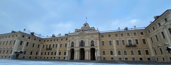 The Konstantin Palace (The National Congress Palace) is one of UNESCO World Heritage Sites in Russia / ЮНЕСКО.
