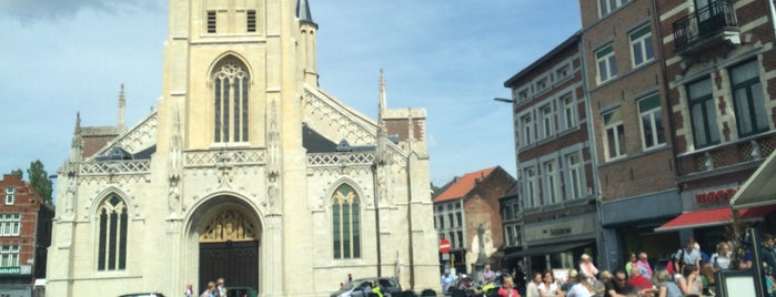 Grote Markt is one of Posti che sono piaciuti a Balashov.