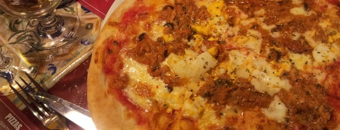 Pizza Mascalzone is one of Locais salvos de Diego.