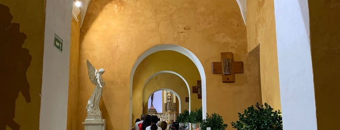 Iglesia Santo Domingo is one of Posti che sono piaciuti a Carl.