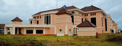 Badan Pengelola Keuangan dan Aset Daerah Kutai Kartanegara is one of Pusat Pemerintahan Kab. Kutai Kartanegara.