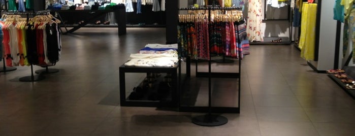 Zara is one of Compras Colombia.