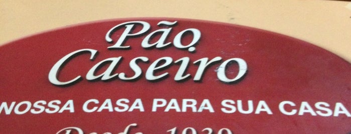 Pão Caseiro Pães e Doces is one of สถานที่ที่ Robertinho ถูกใจ.