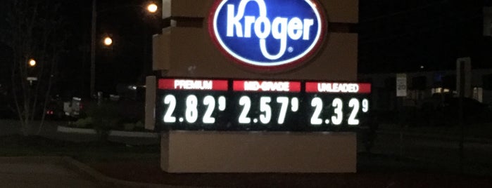 Kroger Fuel Center is one of Bobby Caples - http://bobbycaplescooking.com.