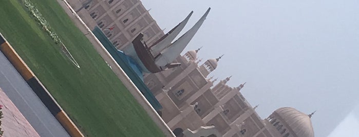 اشارات الطبق الطاير is one of Sharjah  Emirate.