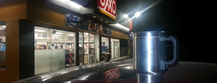 Oxxo singuilucan is one of Isaákcitouさんのお気に入りスポット.