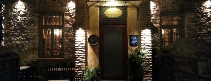 Λιθάρια 1927 is one of Athens Best: Beer pubs/bars.