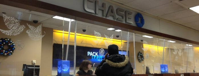 Chase Bank is one of Tempat yang Disukai baha ali.