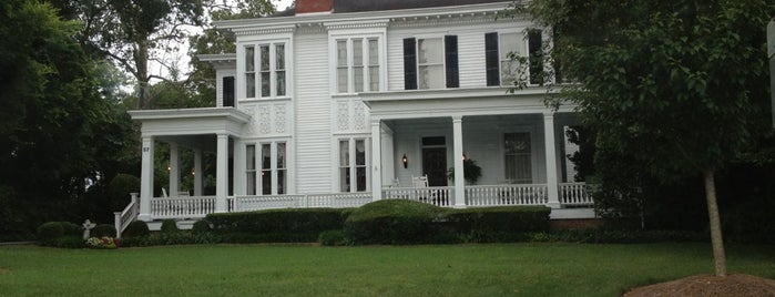 Whitlock Inn is one of Lugares favoritos de Chester.