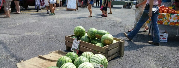 Morristown Farmers Market is one of Carlosさんのお気に入りスポット.