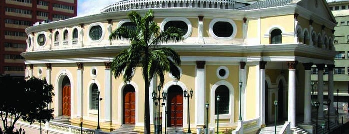 Teatro Municipal de Caracas is one of Orte, die Alcaldía gefallen.
