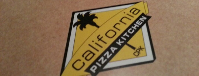 California Pizza Kitchen is one of Lieux qui ont plu à Epic.