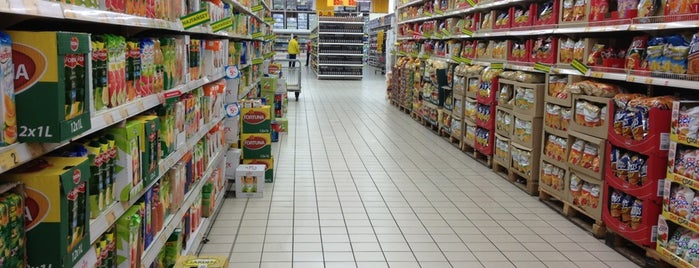 Auchan is one of Lieux qui ont plu à Szymon.