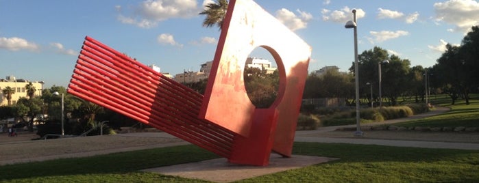 Independence Park is one of Tel Aviv Places.