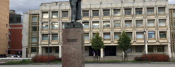 Памятник Ф. Э. Дзержинскому is one of Памятники СПб.