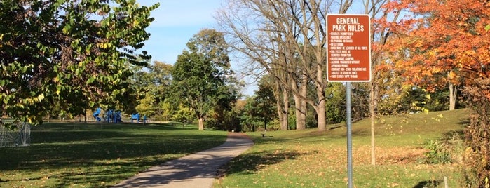 Wurster Park is one of Lugares favoritos de Ashley.