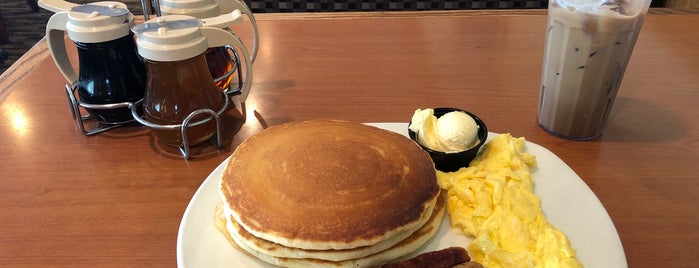 Perkins Restaurant & Bakery is one of Fav places.