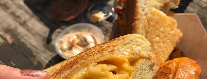 Cheesie's Food Truck is one of Chicago go go!.