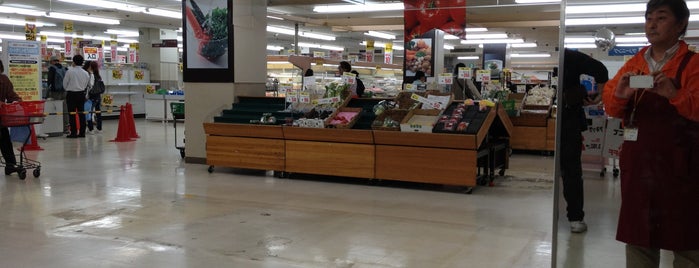 ダイエー 藤森店 is one of いろんなお店.