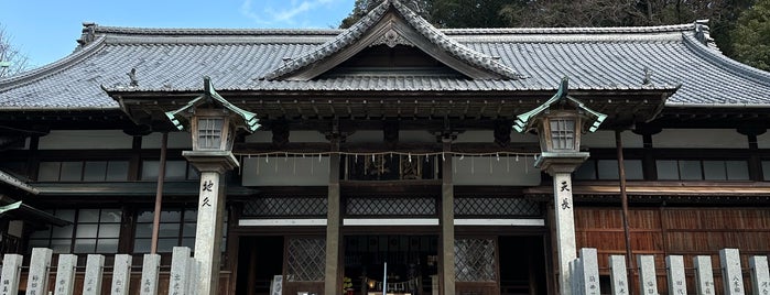 甲宗八幡神社 is one of Jリーグ必勝祈願神社.