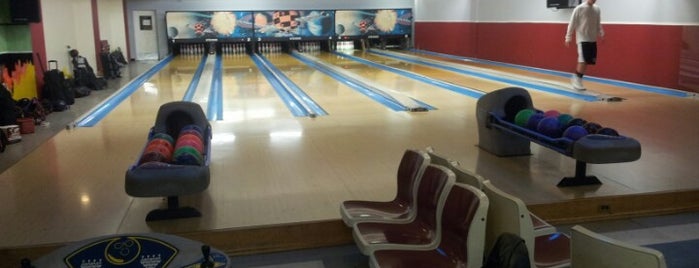 Stevens Bowling Alley is one of Lugares guardados de PenSieve.