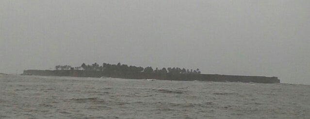 Sindhudurg Fort is one of Marvelous Maharashtra.