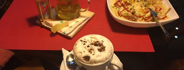 Sol café | كافه سول is one of Tempat yang Disukai H.