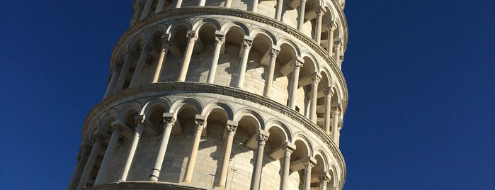 Torre de Pisa is one of Tempat yang Disukai Federico.