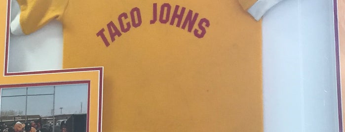 Taco John's is one of สถานที่ที่ Andy ถูกใจ.