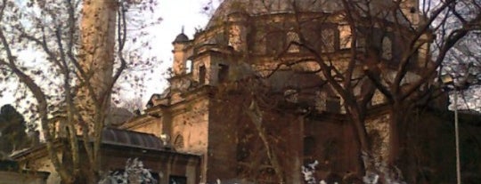 Eyüp Sultan is one of Tempat yang Disukai Burak.