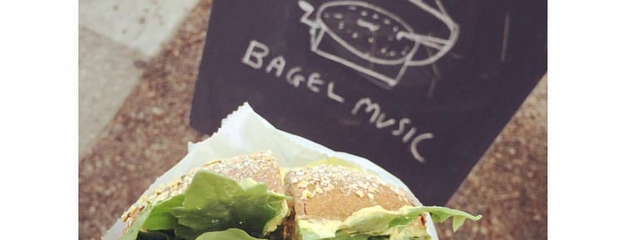 Spielman's Bagel Cart is one of สถานที่ที่ Allison ถูกใจ.