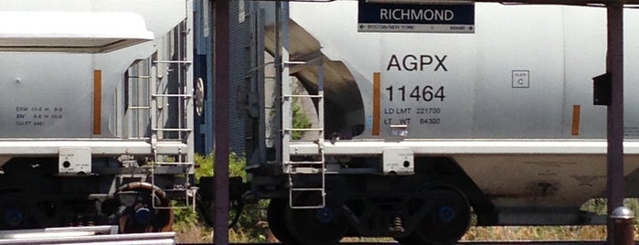 Richmond - Staples Mill Road Amtrak Station (RVR) is one of Nicole : понравившиеся места.