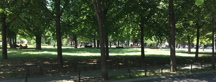 Mali Tašmajdan is one of Parks and city squares in Belgrade.