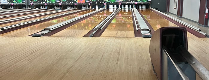 Hoe Bowl Bowling Center is one of Catskills.