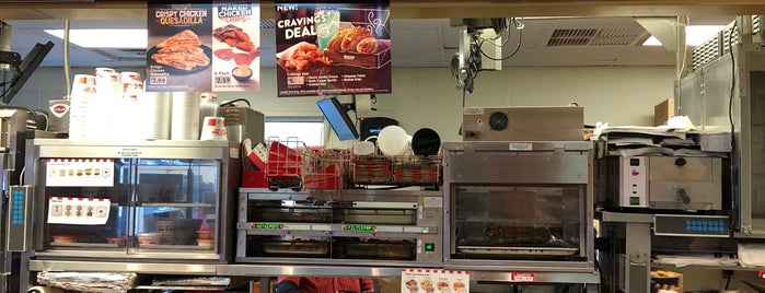 KFC is one of Tempat yang Disukai BigPhatPastor.