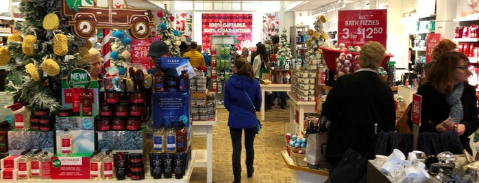 Bath & Body Works is one of natsumiさんのお気に入りスポット.