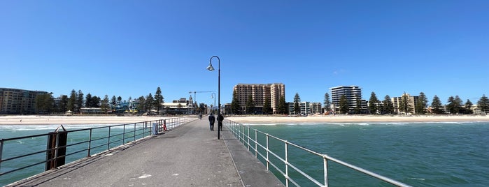 Glenelg Jetty is one of Damianさんのお気に入りスポット.