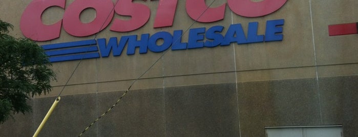 Costco is one of Melissaさんのお気に入りスポット.