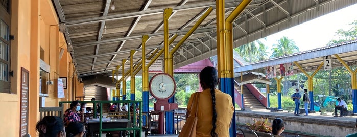Negombo Railway Station is one of Chooo Choooooo.