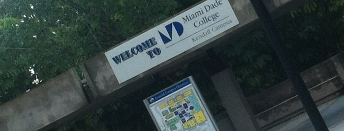 Miami Dade College Kendall Campus is one of Posti che sono piaciuti a Ciri.