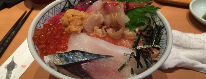 Tsukiji Tama Sushi is one of 美味しかったお店♡.