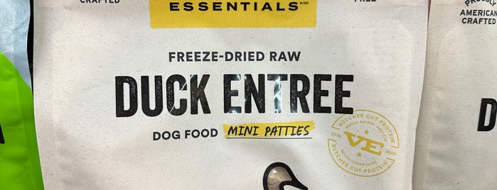 Pet Food Express is one of Fido Faves.