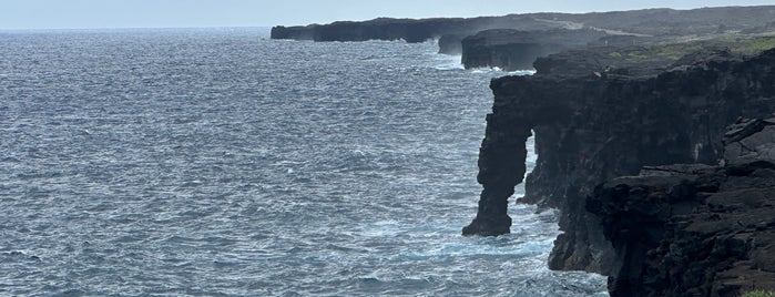 Holei Sea Arch is one of The Big Island.